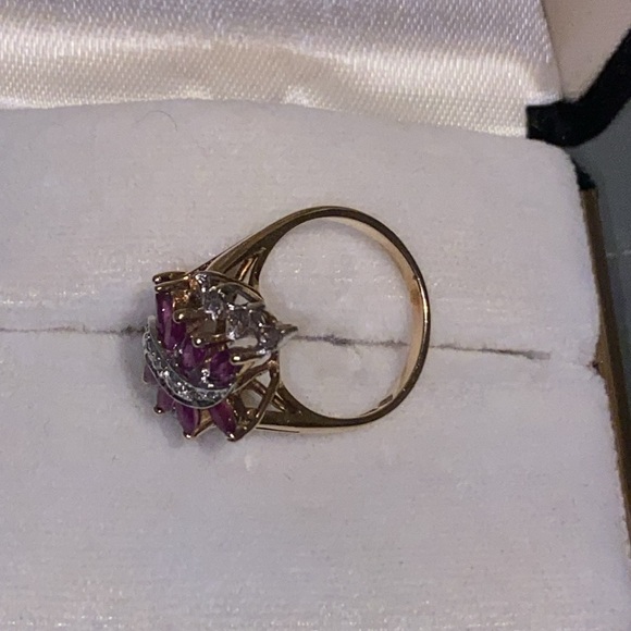 🩷🤍💛EUC Like New 14K Gold 10 Genuine Rubies & Diamonds Cocktail Ring - Size: 6 - Picture 8 of 15